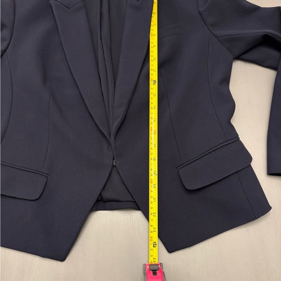 Express Navy Cropped Blazer Jacket Women’s 14 Hook & Eye Stretch Soft Pockets - Picture 13 of 15